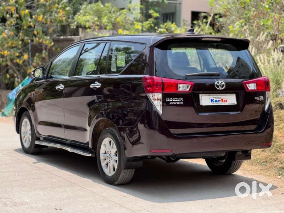 Toyota Innova Crysta 2.4 V 7 Str, 2017, Diesel