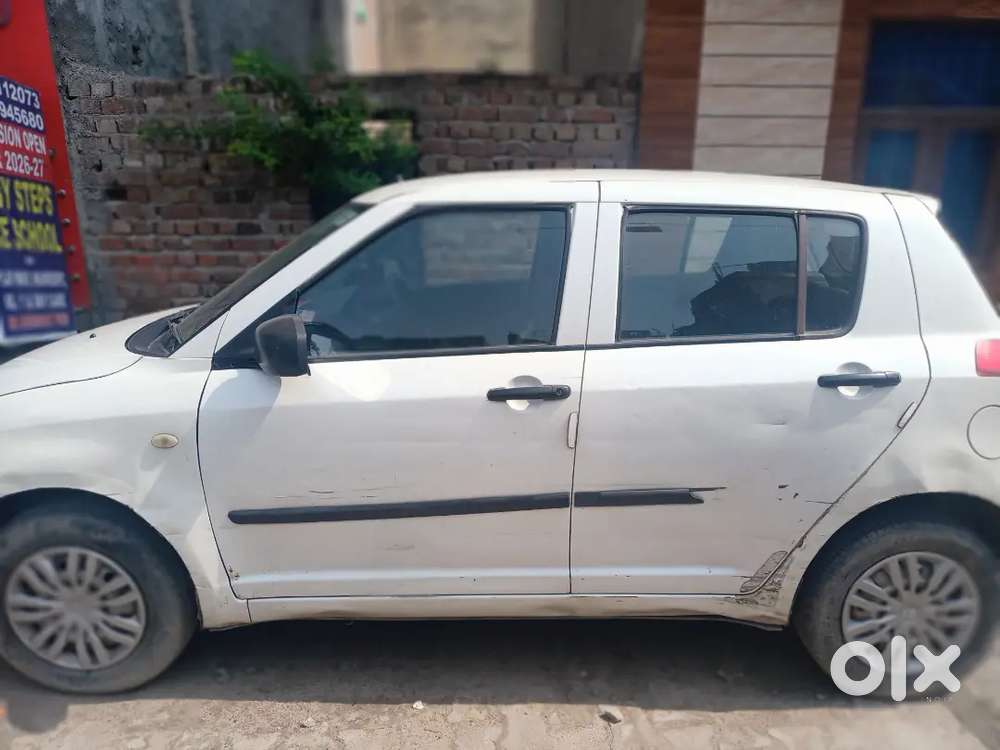 Swift Lxi , 2011 Dl4cam7419 , White Colour