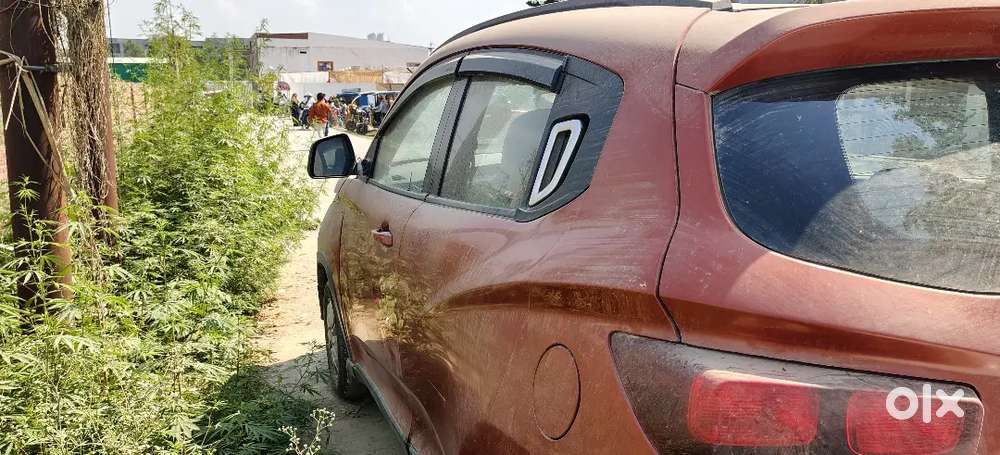 Mahindra Kuv100 Nxt 2016 Petrol 106000 Km Driven