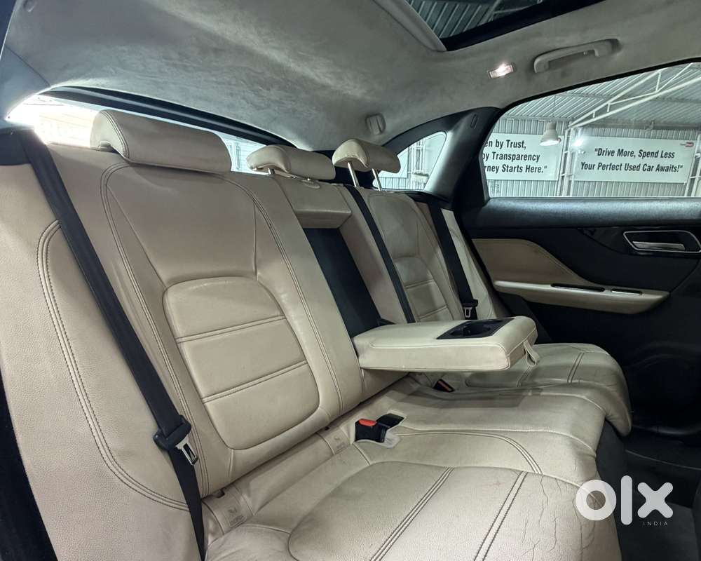 Jaguar F-pace Pure 2.0 Awd, 2019, Diesel