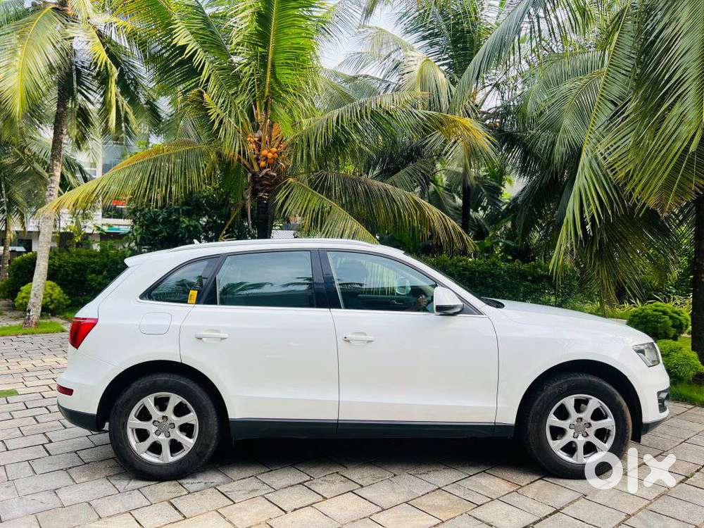 Audi Q5 30 Tdi Premium With Sunroof, 2011, Petrol