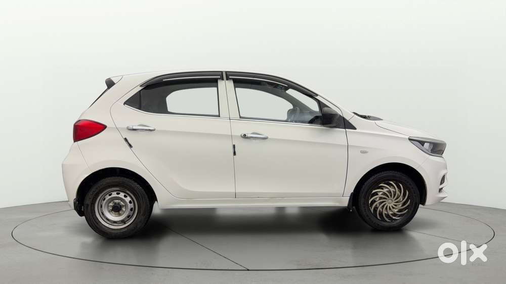 Tata Tiago Xe, 2024, Petrol