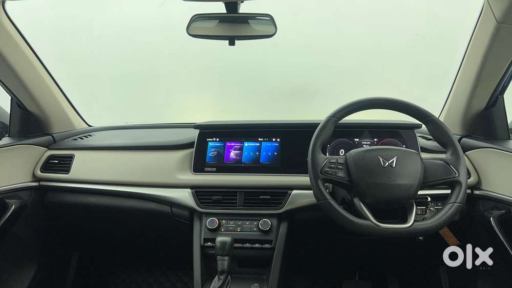 Mahindra Xuv700 2.2 Ax 5 Diesel At Str, 2023, Diesel