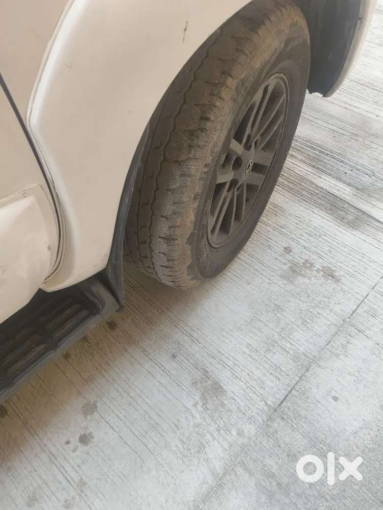 Toyota Fortuner 2012 Diesel 140000 Km Driven