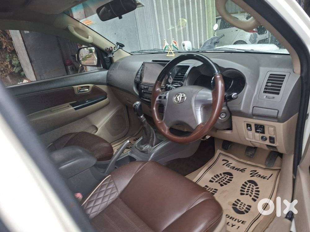Toyota Fortuner 4x2 Manual, 2013, Diesel