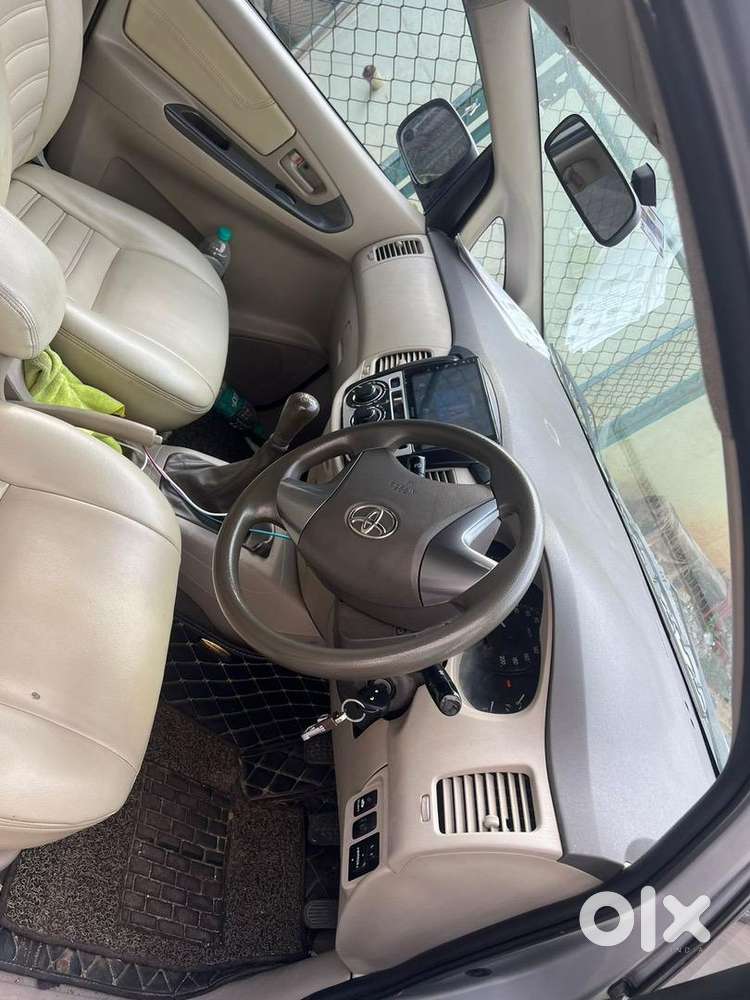 Toyota Innova 2014 Diesel Well Maintained