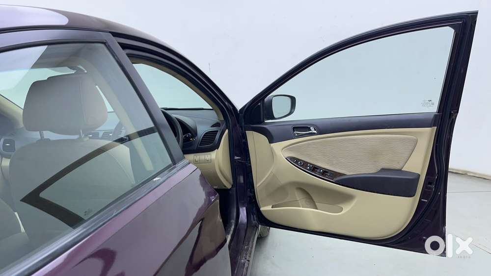 Hyundai Verna 1.6 Vtvt Sx, 2013, Petrol