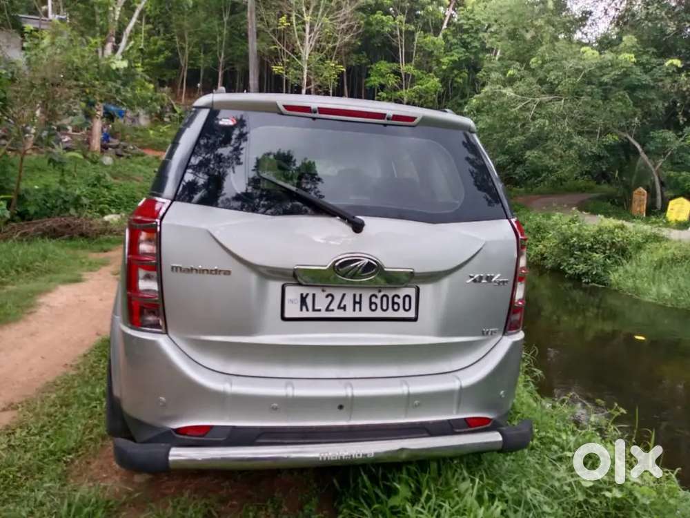 Mahindra Xuv500 2014 Diesel 160000 Km Driven
