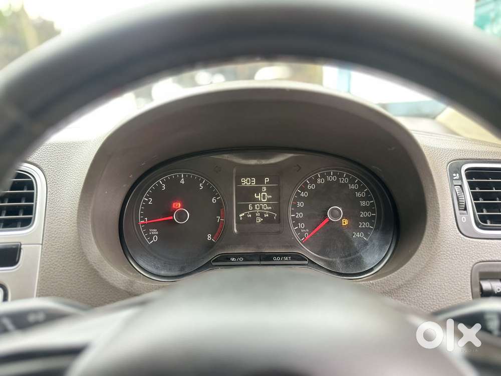 Volkswagen Vento 1.2 Tsi Highline At, 2016, Petrol