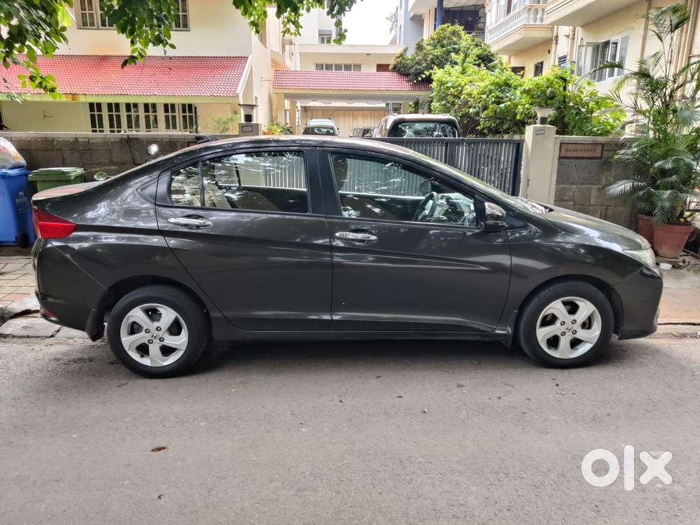 Honda City V MT Exclusive, 2016, Petrol