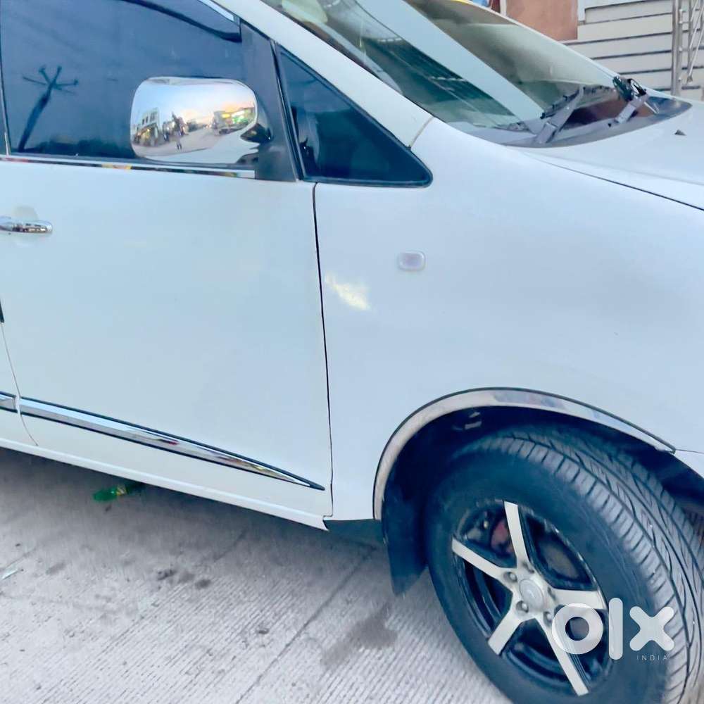 Toyota Innova 2010 Diesel Well Maintained
