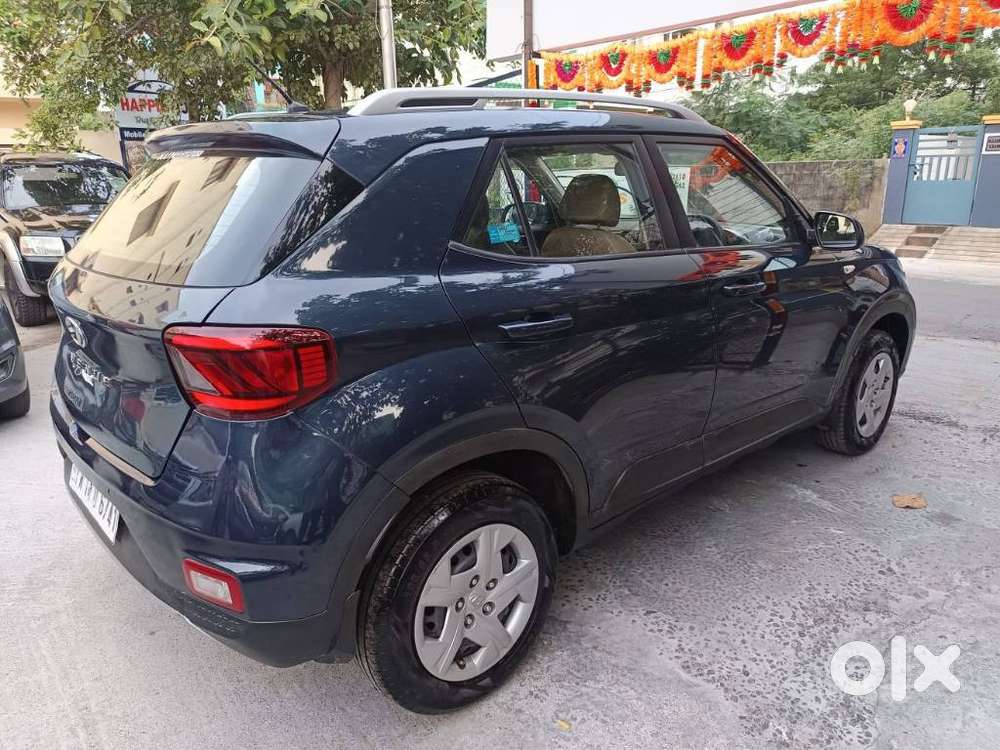 Hyundai Venue S, 2019, Petrol