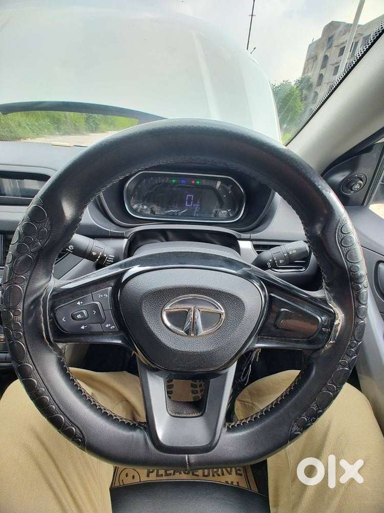Tata Nexon 1.5 Revotorq Xm (s), 2021, Diesel