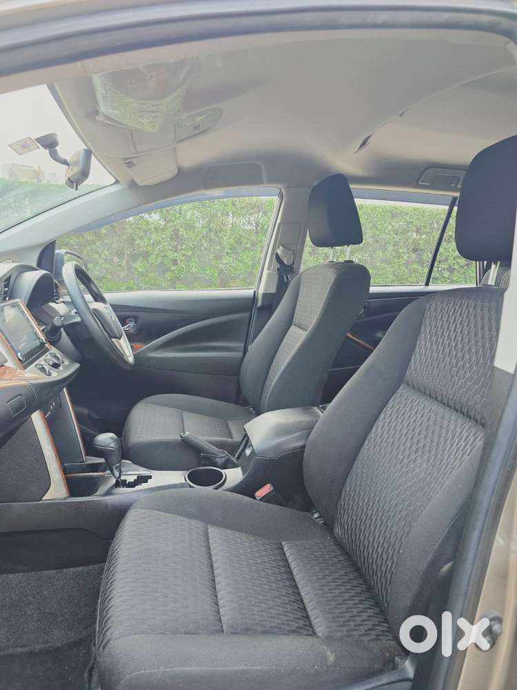 Toyota Innova Crysta [2020-ongoing] 2.4 Gx At 7 Str, 2021, Diesel