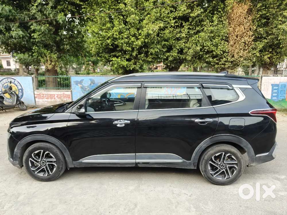Kia Carens Diesel Manual December 2022 Sunroof Push Button Top Model