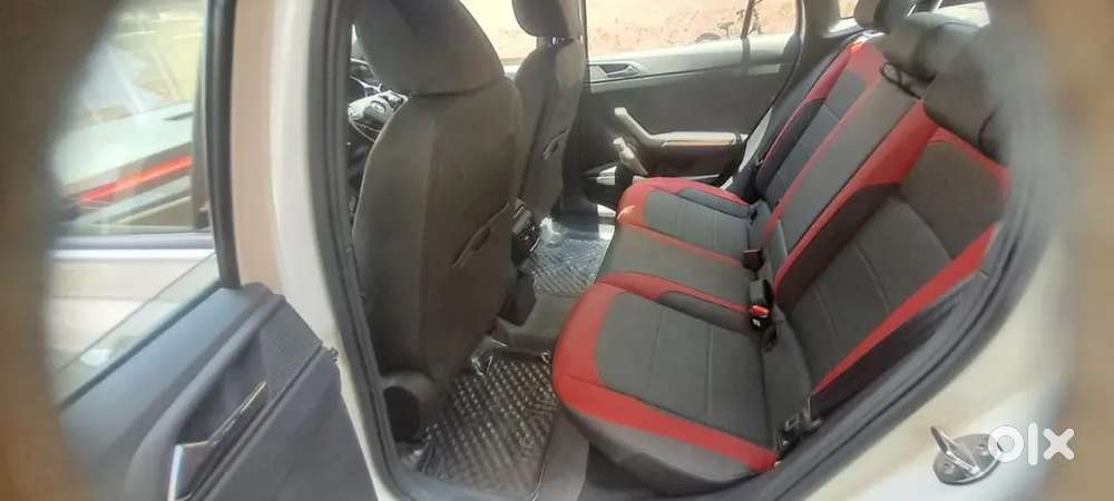 Skoda Slavia 2025 Petrol 5000 Km Driven Company Service