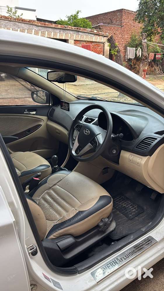 Hyundai Fluidic Verna 2014 Diesel Manual