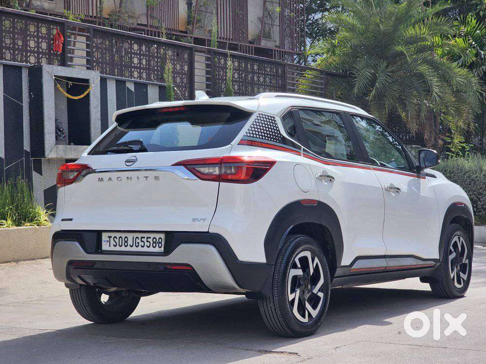 Nissan Magnite 1.0 Xv Executive Turbo Cvt, 2022, Petrol