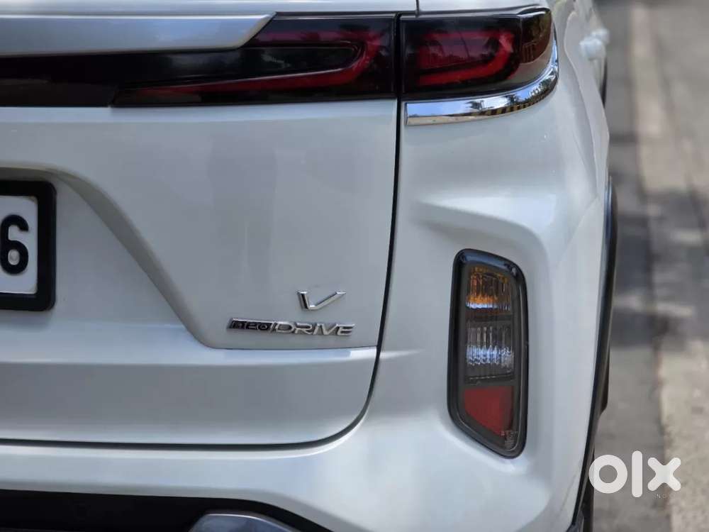 Toyota Urban Cruiser Hyryder 1.5 V Hybrid, 2022, Petrol