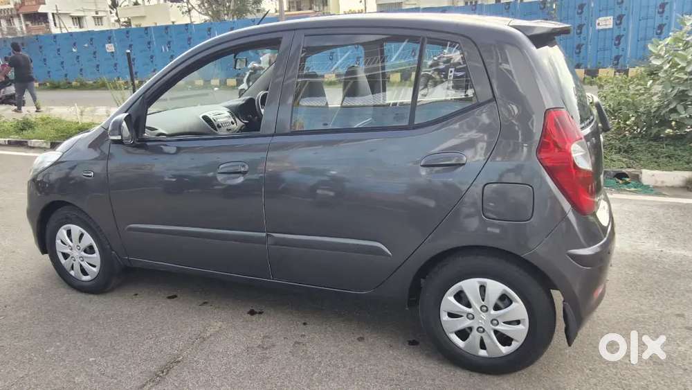 Hyundai I10 Sportz 2011 Petrol