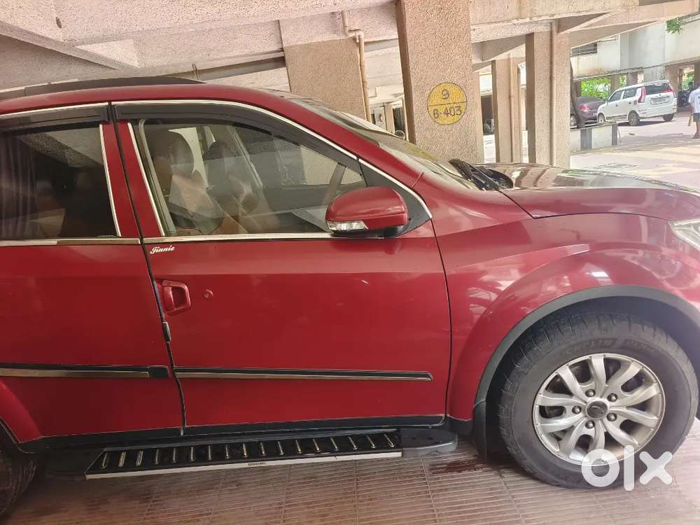 Mahindra Xuv500 W10 2016