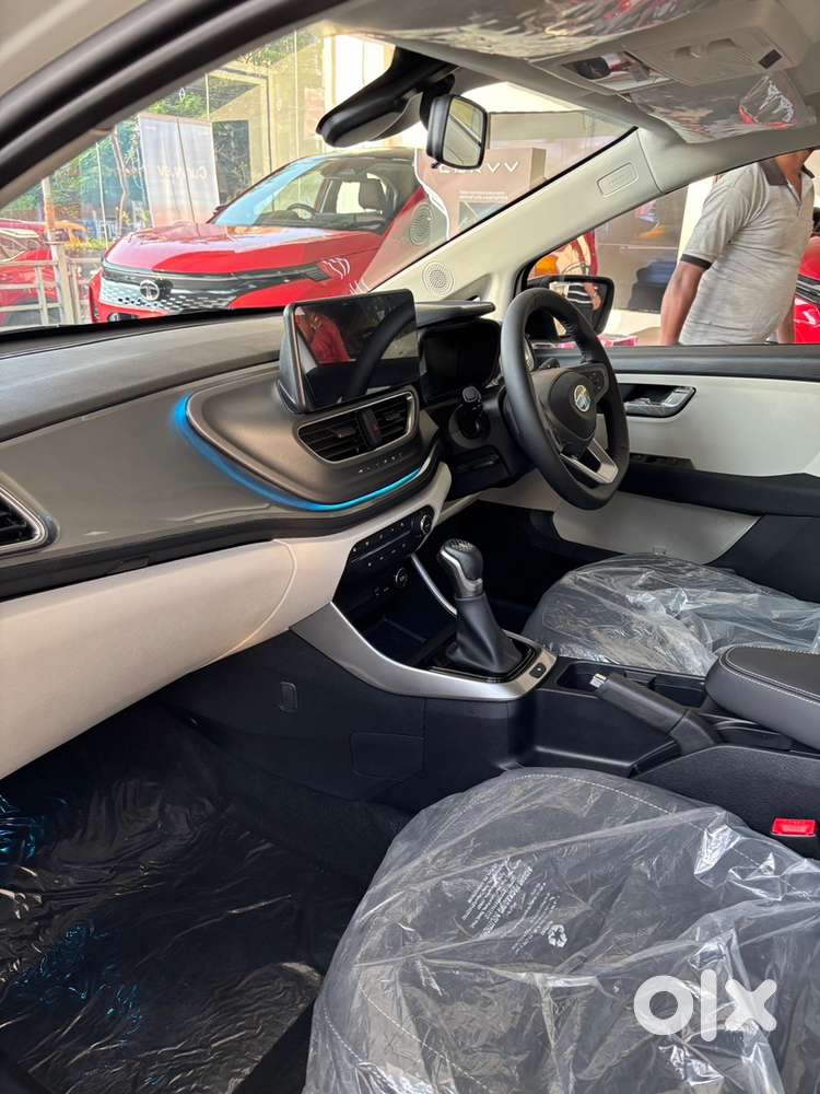 Tata Altroz 2024 Petrol Automatic