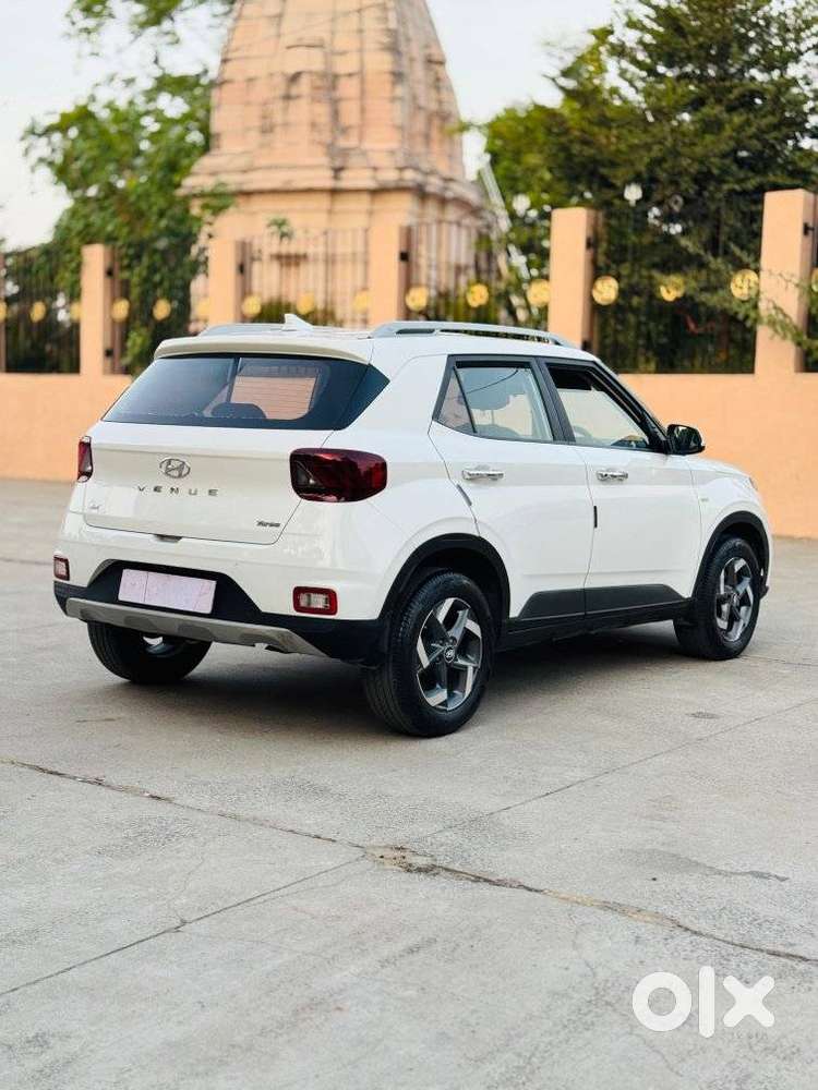 Hyundai Venue 1.0 Sx (o) Turbo Dct, 2020, Petrol