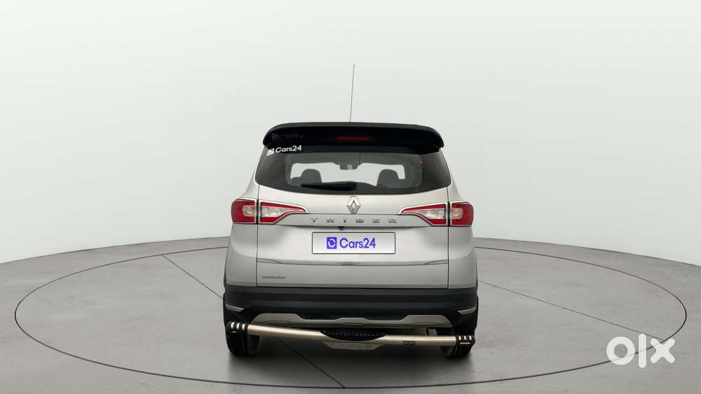 Renault Triber Rxz, 2023, Petrol