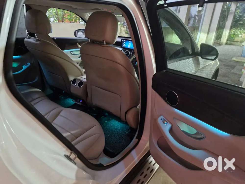 Mercedes-benz Glc 2022 Petrol Well Maintained