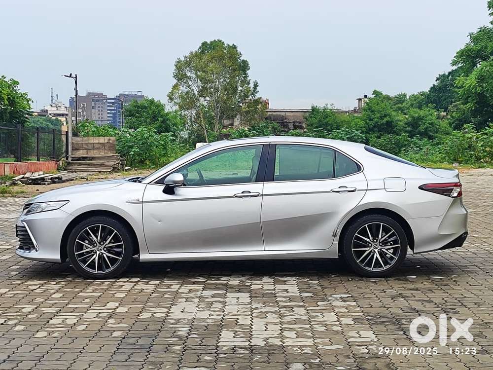 Toyota Camry Hybrid, 2024, Petrol