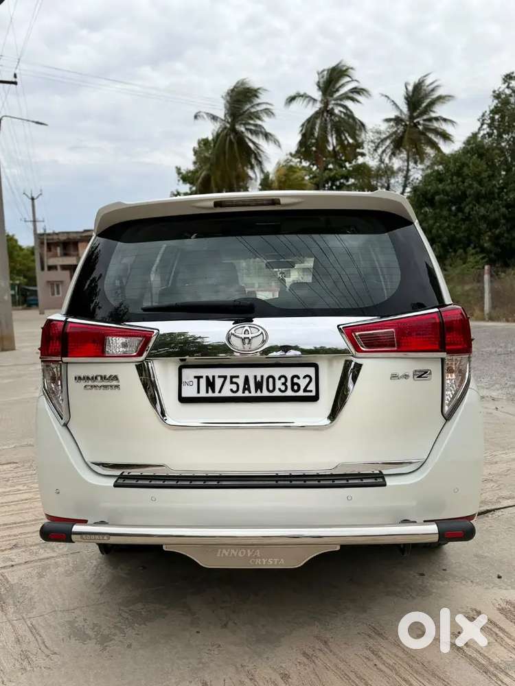Toyota Innova Crysta Diesel Manual 2022 Variant