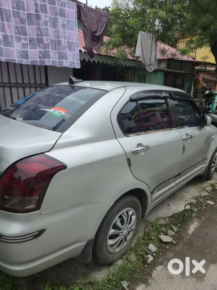 Maruti Suzuki Dzire 2010 Petrol 72500 Km Driven