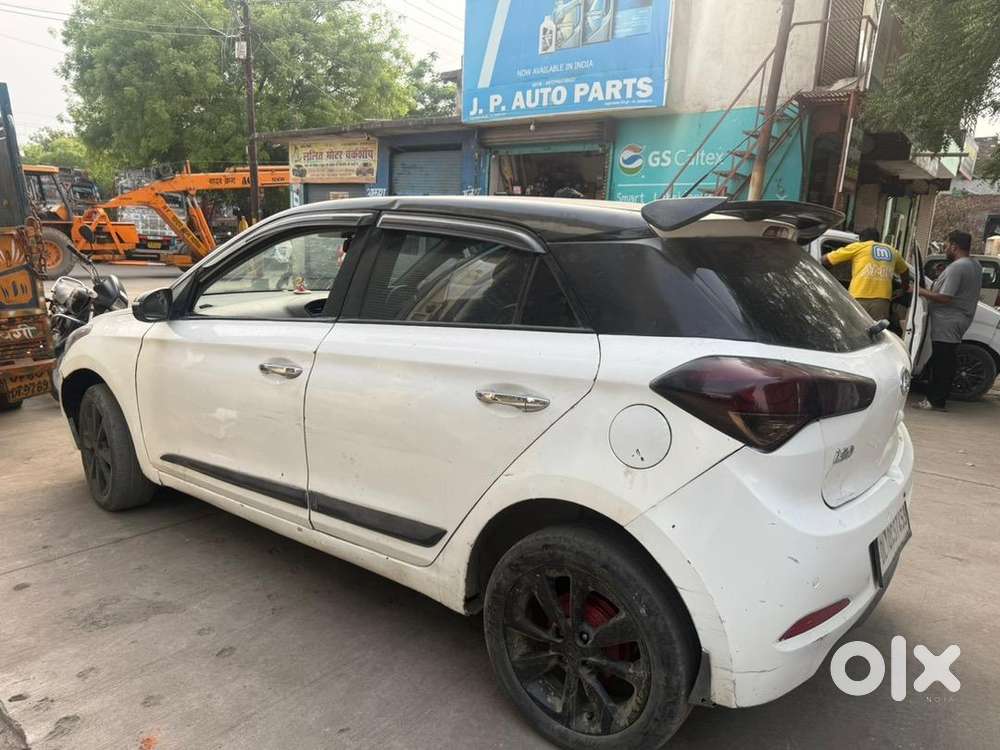 Hyundai Diesel Car 2015 I20 Top Model Push Start Button
