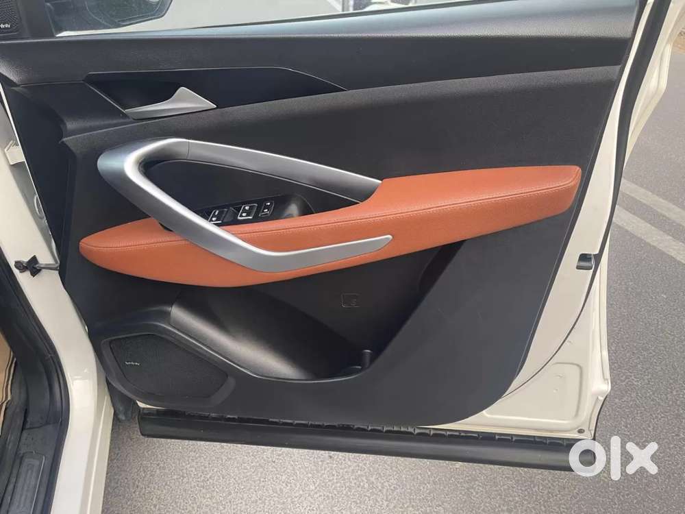 Mg Hector Plus Sharp Pro 2.0 Turbo Diesel 6 Str Dual Tone, 2022, Die..