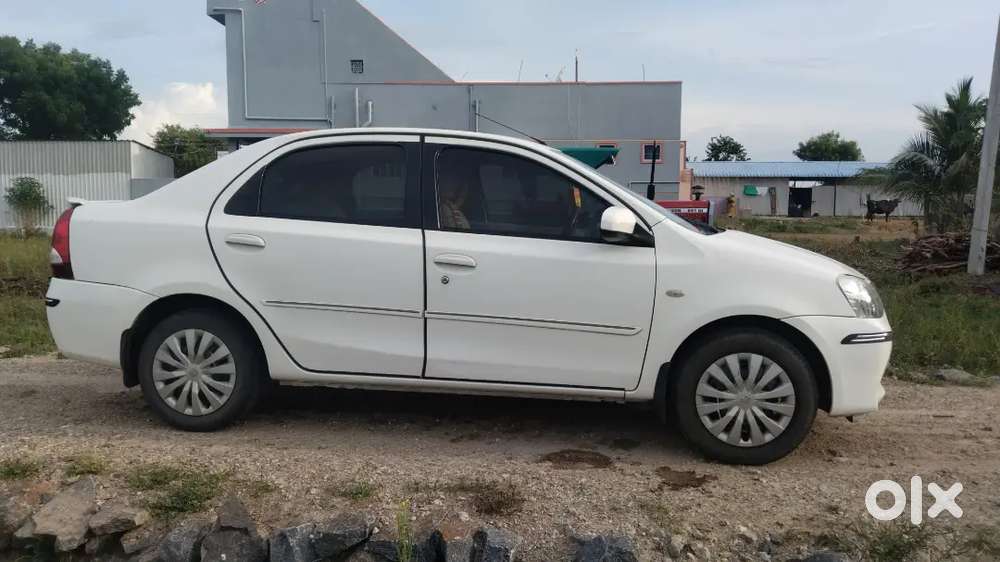 Toyota Etios 2014 Petrol 93500 Km Driven