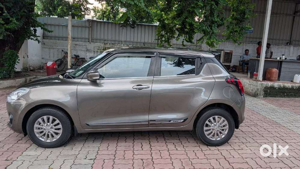 Maruti Suzuki Swift Vxi + Manual, 2019, Petrol