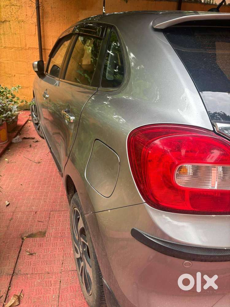 Vehicle In Is Good Condition Single Hand Use