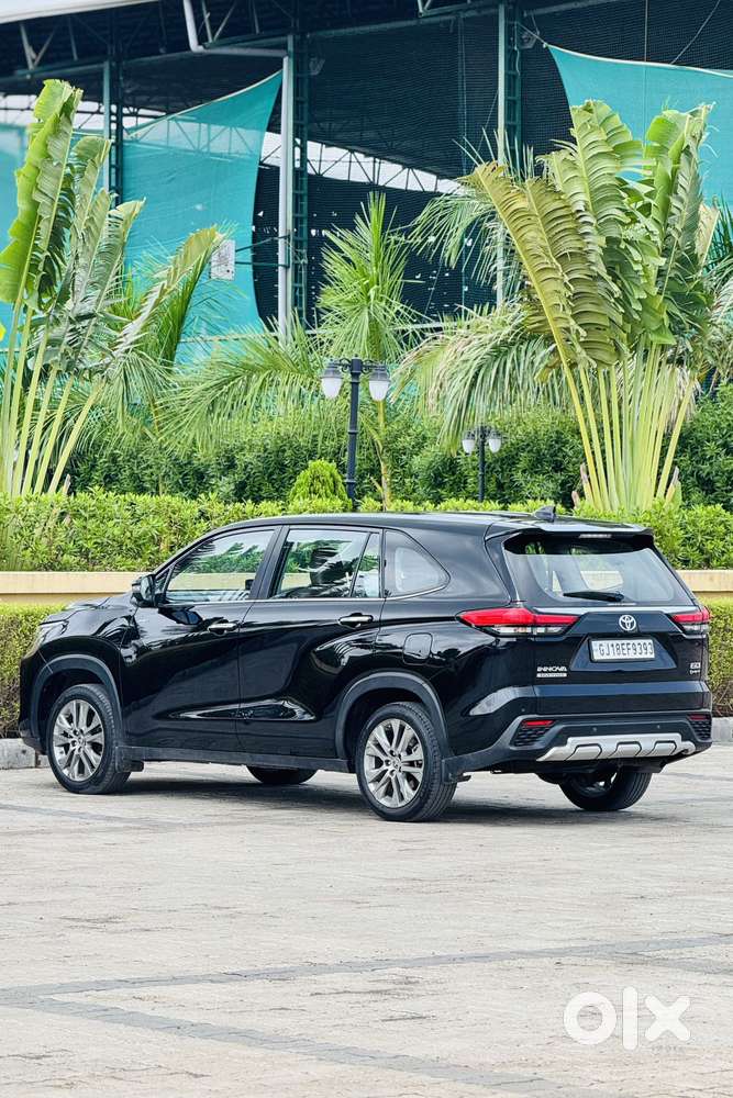 Toyota Innova Hycross 2.0 Zx Hybrid 7 Str, 2025, Petrol