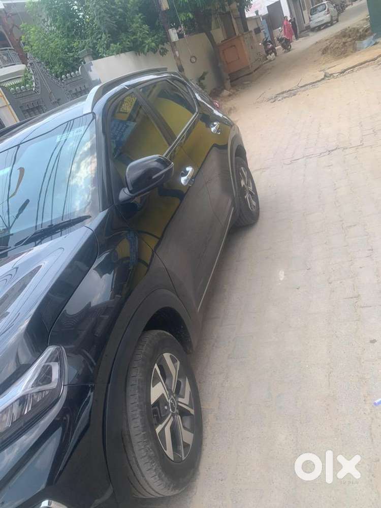 Kia Sonet Top Model Diesel Automatic