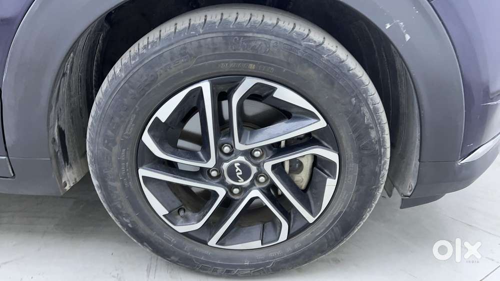 Kia Carens Luxury (o)1.5 Diesel At 7 Str, 2024, Diesel
