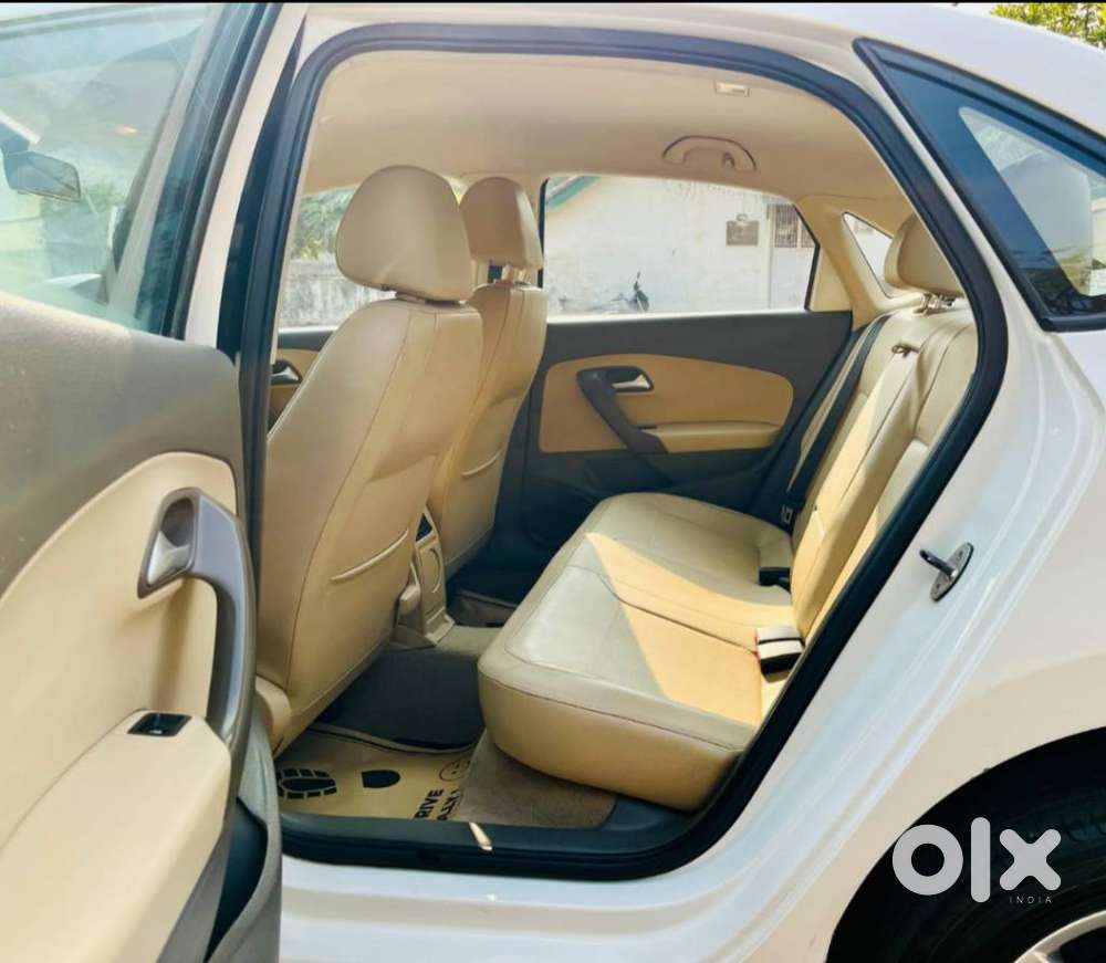 Volkswagen Vento Petrol Highline At, 2015, Petrol