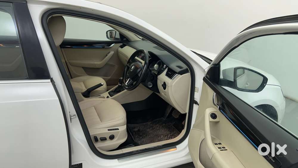 Skoda Octavia 2.0 L K Tsi At, 2017, Petrol