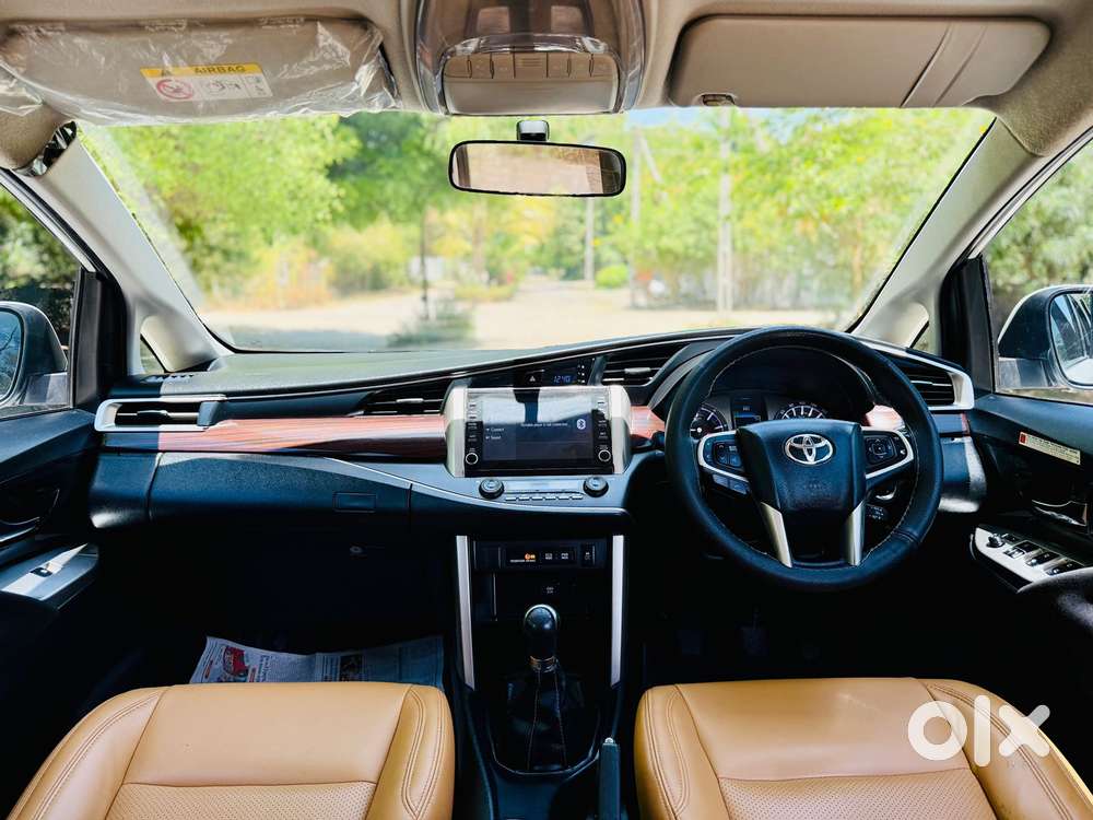 Toyota Innova Crysta 2.4 V 7 Str, 2022