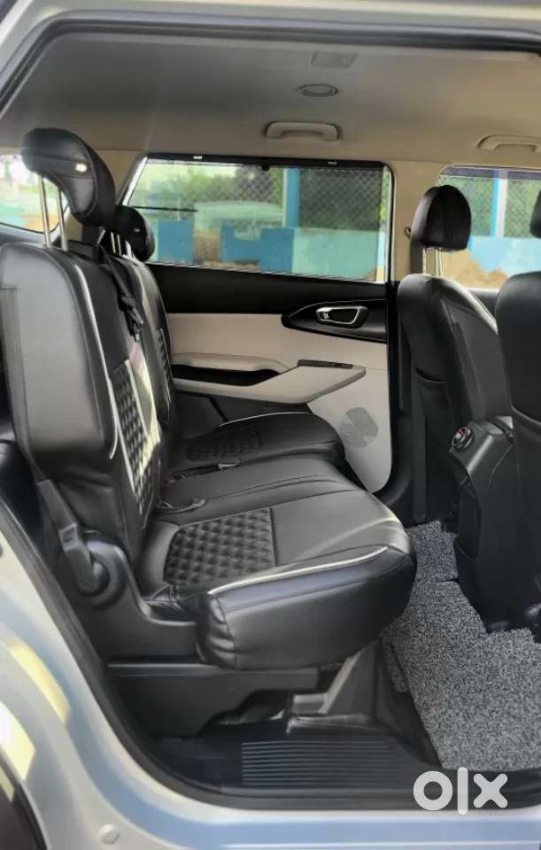 Kia Carens Clavis G 1.5 6mt Hte(o) 7-seater, 2025, Petrol