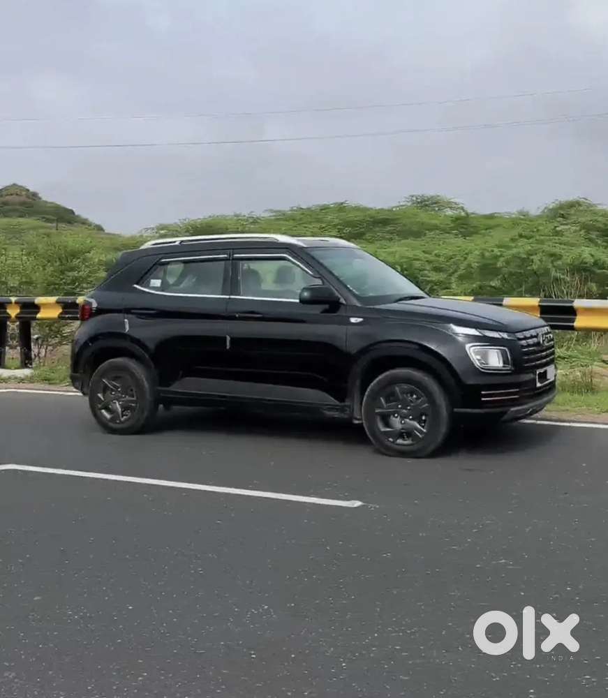 Only 11 Month Old And Only 3 Month Used Rest 8 Month Car Was Parked.