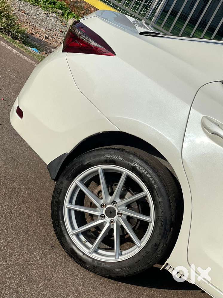 Toyota Corolla Altis 1.8 J Plus, 2014, Diesel