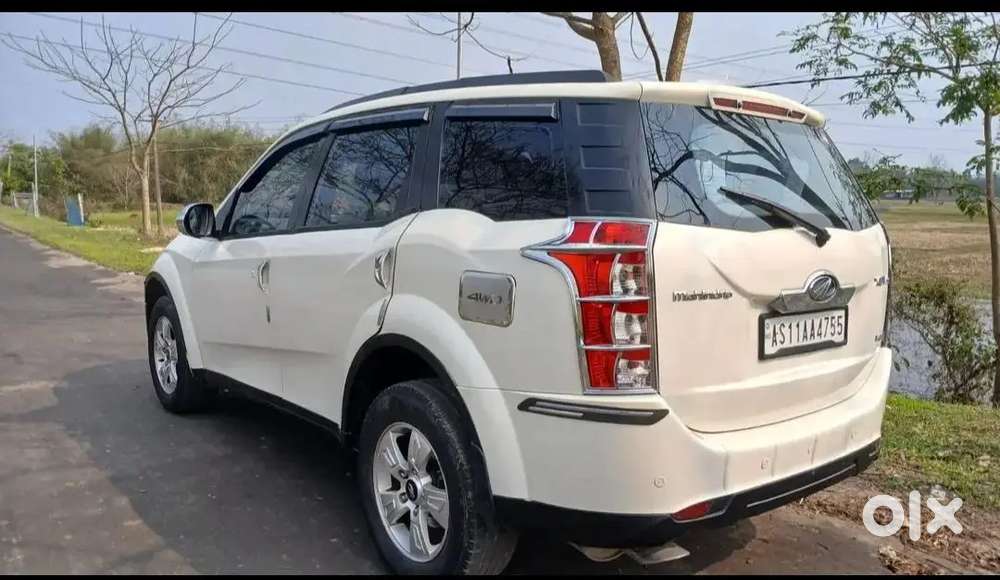 Mahindra Xuv500.  Please Stay Time Pass Bayer