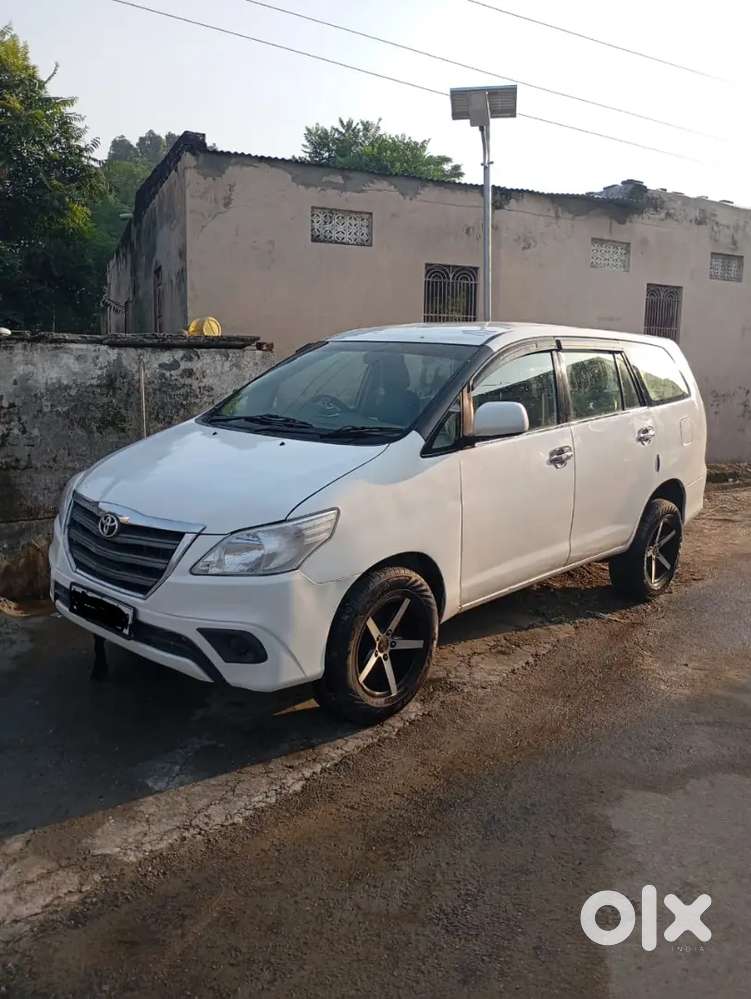 Toyota Innova 2010 Diesel Well Maintained