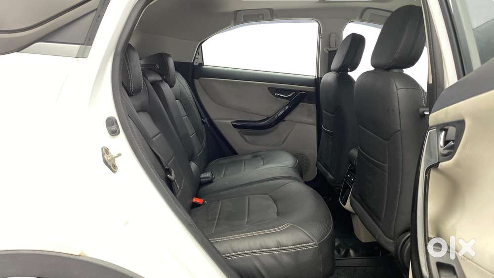 Tata Nexon 1.2 Revotron Xz Plus Dual Tone, 2020, Petrol