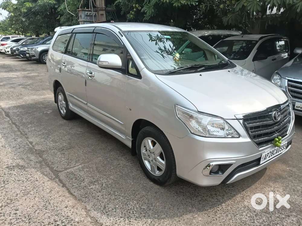 Toyota Innova 2.5 V Diesel 6seater Up To 2029 Till Validity...
